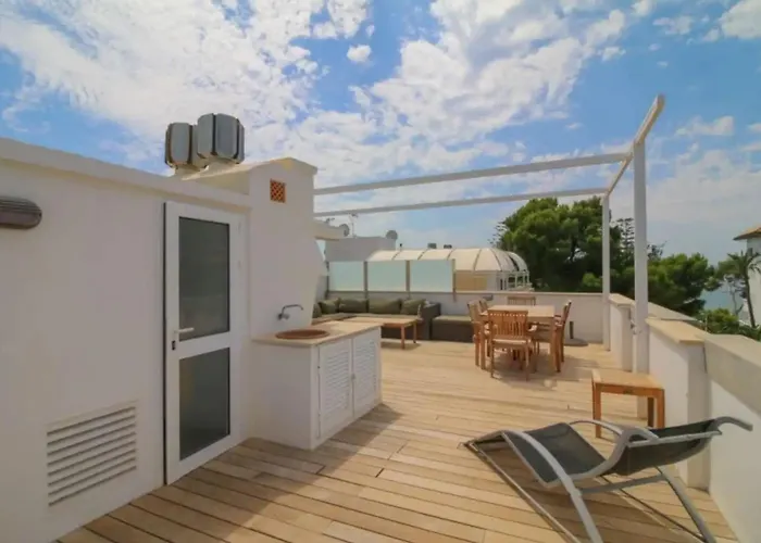 Bellesguard Penthouse * פוינסה